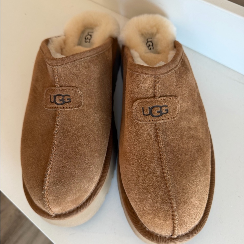 UGG Tan Suede Slip-On Shoes new without tags size 11